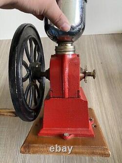 Old VTG Cast Iron Single Wheel MANUAL COFFEE GRINDERRed/BlackElma