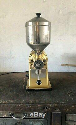 Perl Vintage Coffee grinder