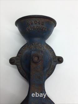 RARE Antique The Charlie Parker Co. Meriden Conn No 045 Improved Coffee Grinder