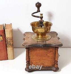 Rustic wood spice coffee grinder Antique primitive