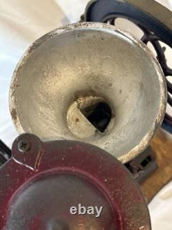STAR COFFEE MILL Hand Crank Vintage Manual Grinder Antique Retro TESTED
