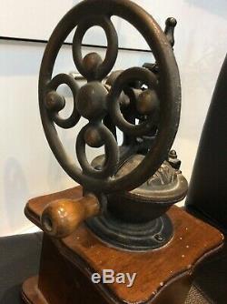 Spinning Wheel Detailed antique Table Coffee Grinder Kaffee With Draw Good