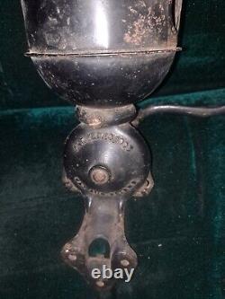 UNIVERSAL 014 Coffee Mill Grinder Antique pat 1905 LANDERS FRARY CLARK Conn USA