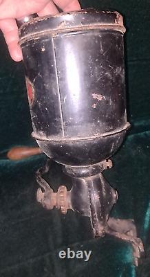 UNIVERSAL 014 Coffee Mill Grinder Antique pat 1905 LANDERS FRARY CLARK Conn USA
