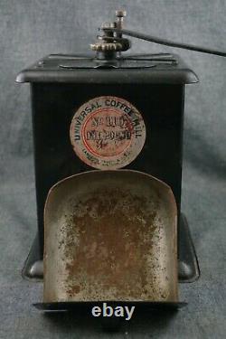 UNIVERSAL COFFEE MILL No. 110 ONE POUND Landers, Frary & Clark Pat. 1905