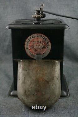 UNIVERSAL COFFEE MILL No. 110 ONE POUND Landers, Frary & Clark Pat. 1905