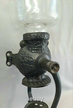 VINTAGE ARCADE CRYSTAL NO 3 COFFEE GRINDER WALL MOUNT CAST IRON With ORIG GLASS