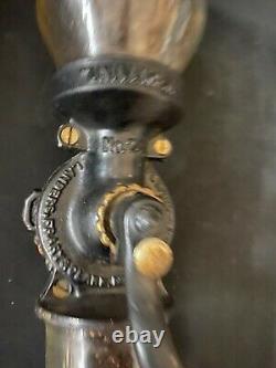 VINTAGE COFFEE GRINDER / MILL UNIVERSAL No 24. WALL MOUNT COMPLETE