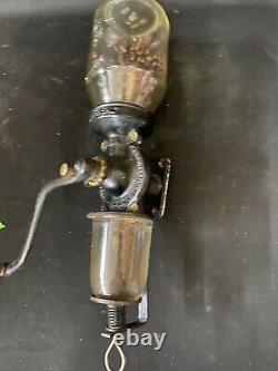 VINTAGE COFFEE GRINDER / MILL UNIVERSAL No 24. WALL MOUNT COMPLETE