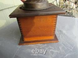 VINTAGE ORIGINAL 1880's SIMMONS HARDWARE CO. AUNT NANCY COFFEE MILL / BOX MILL