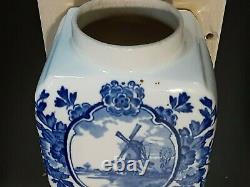 Vintage De Ve Holland Blue Delft Windmill COFFEE GRINDER Wall Mount DeVe Mill