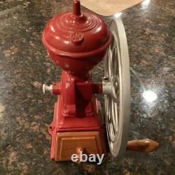 Vintage LIE PATENTADO Coffee Grinder Mill Cast-Iron RED
