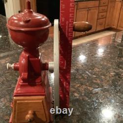 Vintage LIE PATENTADO Coffee Grinder Mill Cast-Iron RED