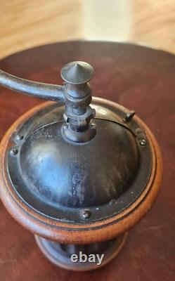 Vintage collectible Peugeot coffee grinder (144)